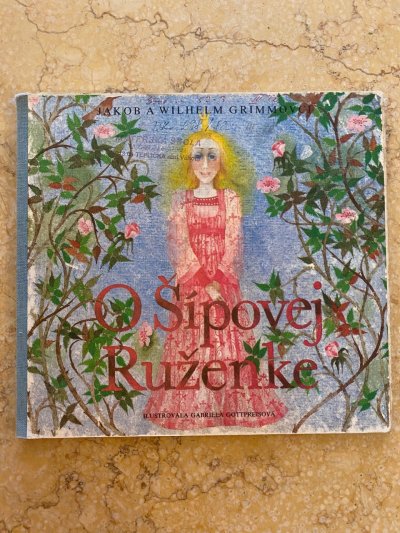 O Šípovej Ruženke