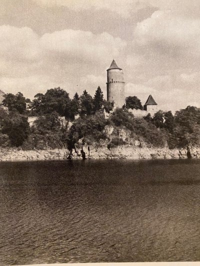 Československé hrady a zámky