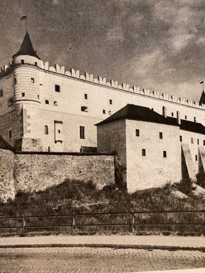 Československé hrady a zámky