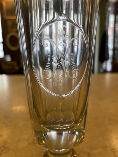 Pohár s monogramom N