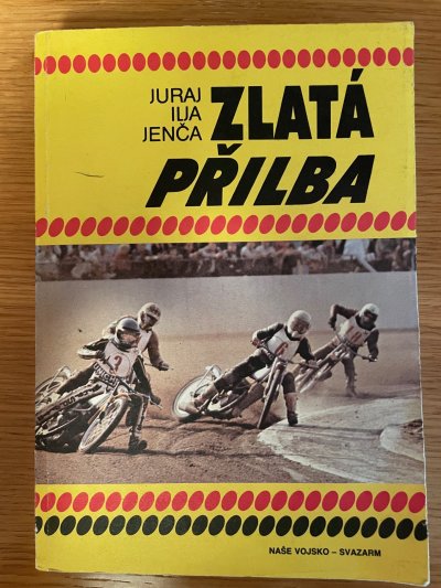 Zlatá přilba