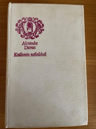 Kráľovnin náhrdelník